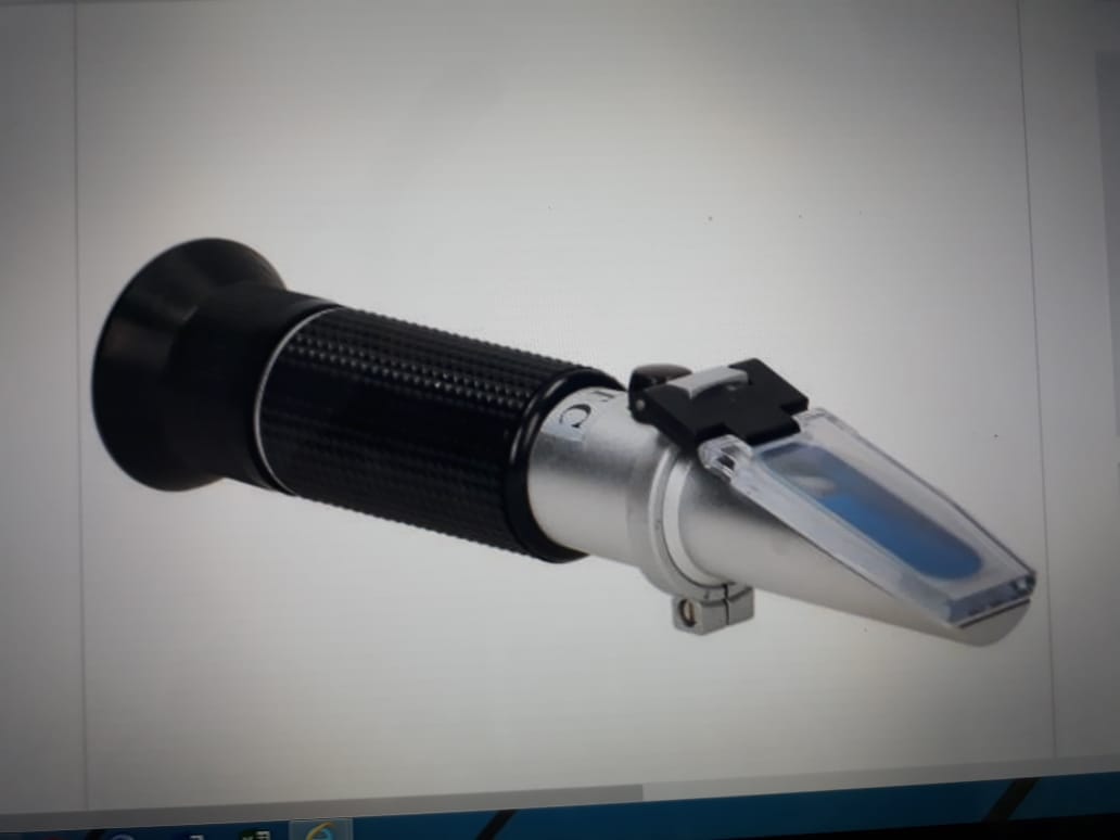 Refractometer