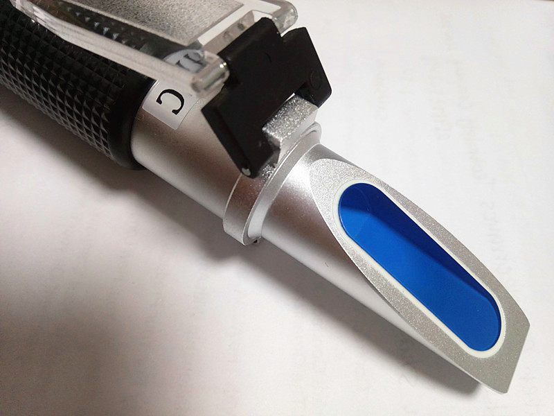 Refractometer Hand Held